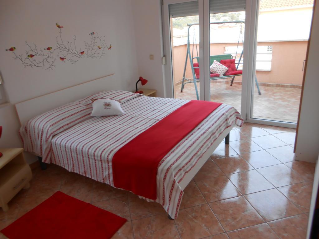 Apartments Luvi Τρογκίρ Δωμάτιο φωτογραφία