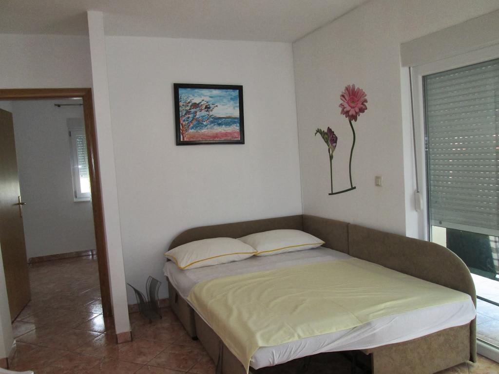 Apartments Luvi Τρογκίρ Δωμάτιο φωτογραφία