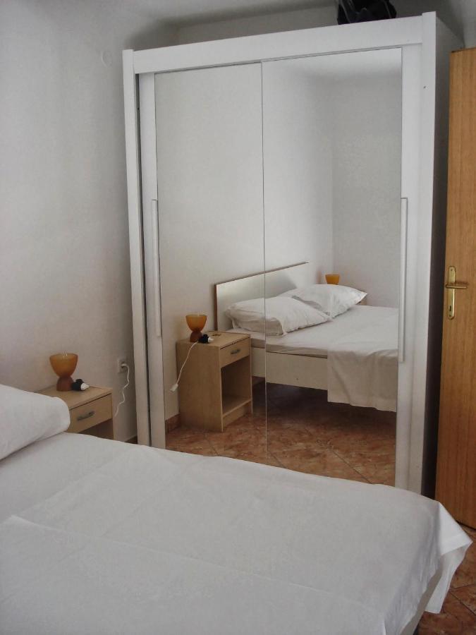 Apartments Luvi Τρογκίρ Δωμάτιο φωτογραφία